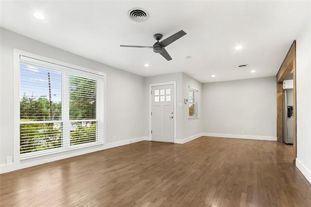 Building Photo - 10005 Newcombe Dr