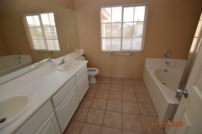 Building Photo - 10014 Hermit Rapids Ave