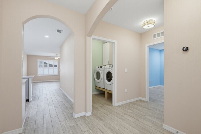 Building Photo - 2751 Star Coral Ln