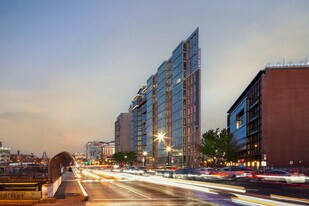 Building Photo - Pinnacle
