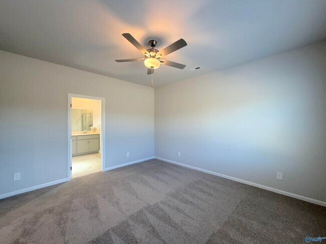 Building Photo - 14739 Mountain Strm Dr