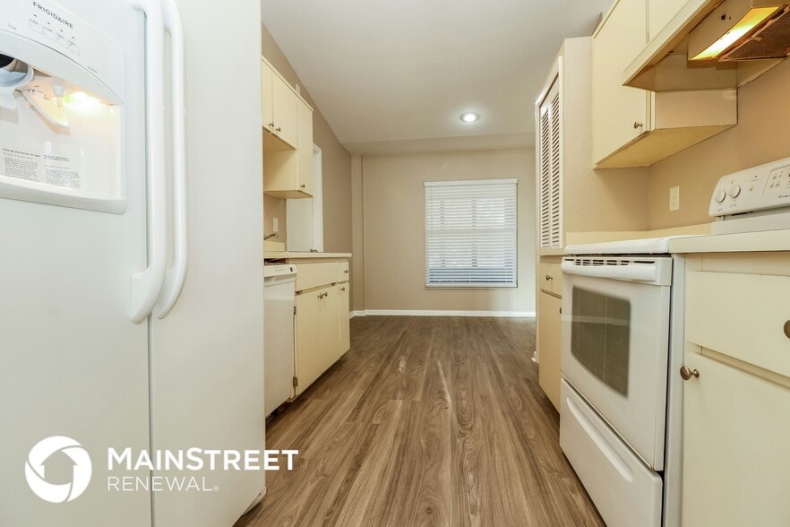 Building Photo - 3042 Pintado Ave