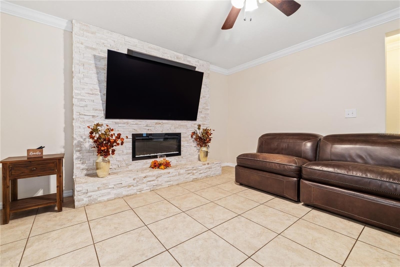 Building Photo - 7604 Sunshine Bridge Ave