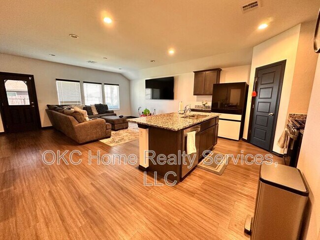 Building Photo - 4416 Colt Dr