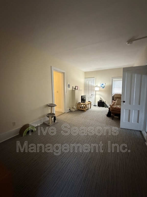 Building Photo - 68-70 North Union Street - #3 Rear