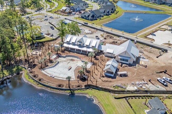 Building Photo - 2600 Elowen Ln