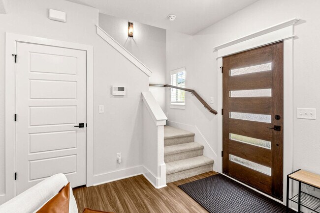 Building Photo - 1572 W Cato Springs Rd