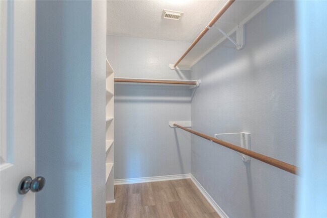 Building Photo - 111 Anise Tree Pl