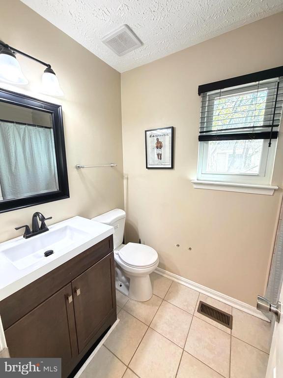 Building Photo - 7212 Tamo Ct