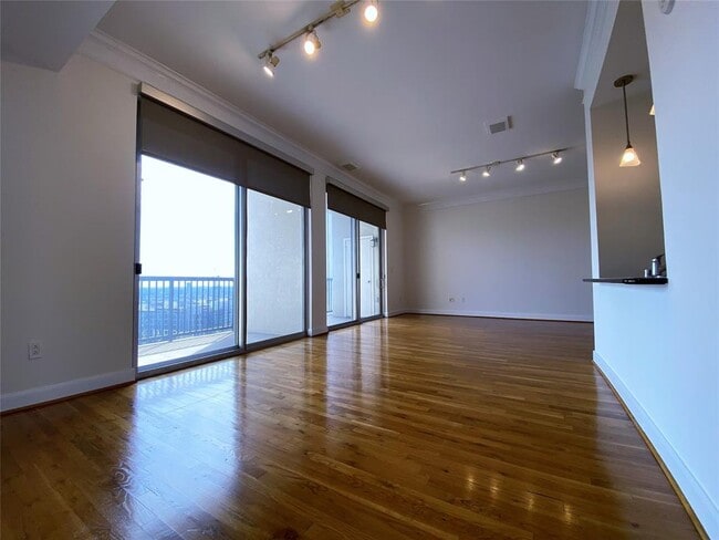 Building Photo - 3333 Allen Pkwy