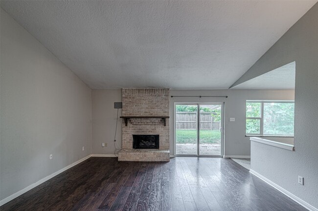 Building Photo - 9702 Birsay St