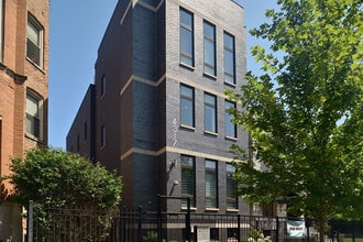Building Photo - 4317 S Forrestville Ave