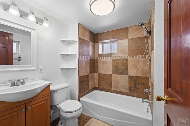 Building Photo - ALL PROSPECTIVE TENANTS MUST SUBMIT A $58 ...