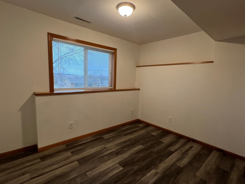 Building Photo - 5409 King Arthur Dr NW