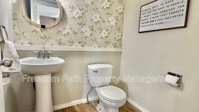 Building Photo - 3783 Pandion Dr