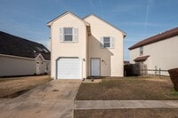 Building Photo - Newly Renovated 3 Bedrooms 2.5 Bathroom Home