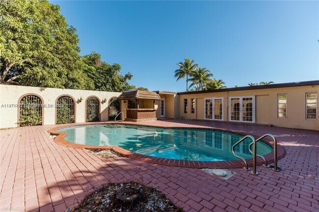 Building Photo - 4 br, 3.5 bath House - 4905 Harrison St # ...