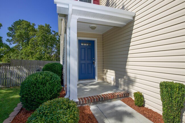 Building Photo - 111 Lightwater Dr