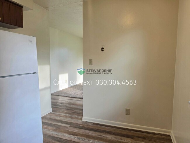 Building Photo - 2307 Nesmith Lake Blvd