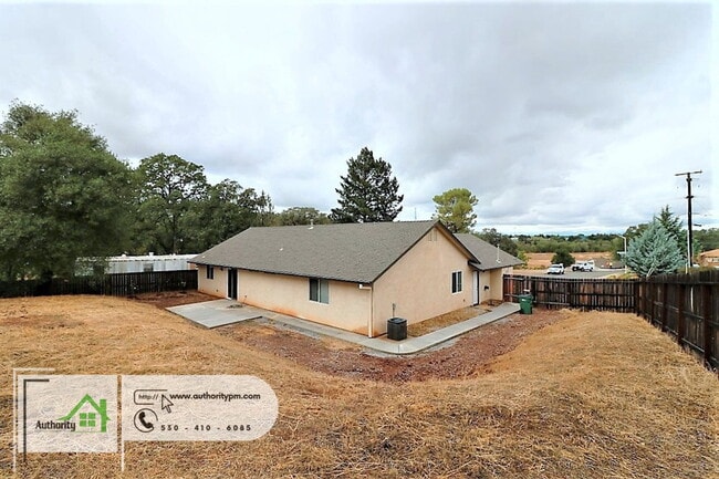 Building Photo - 2381 Yellow Finch Way