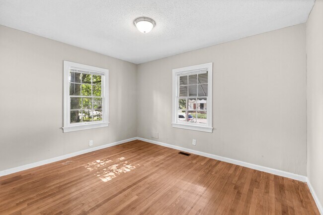 Building Photo - 7205 2nd Ave S