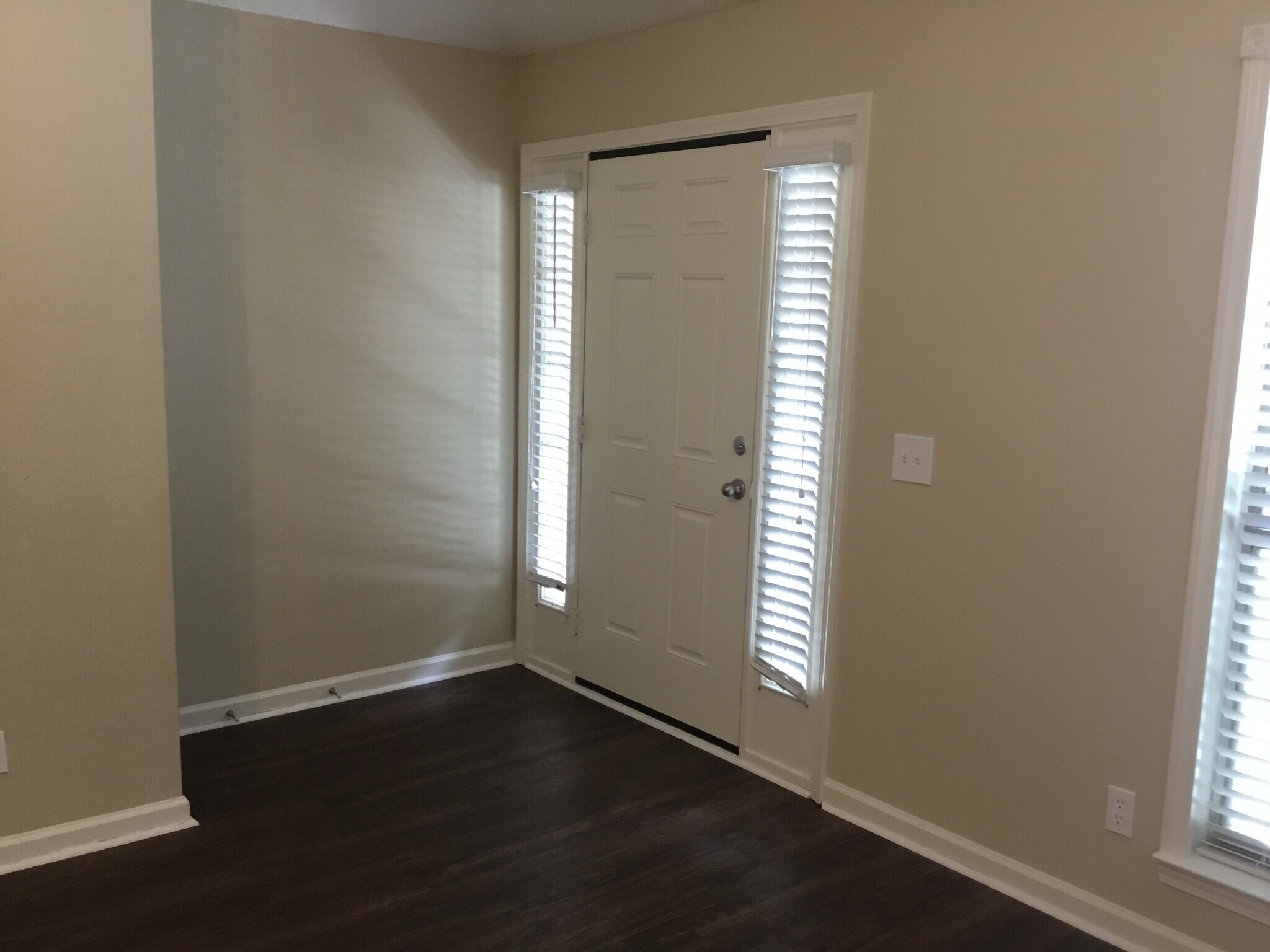 Building Photo - 311 Coffee Bluff Villa Rd