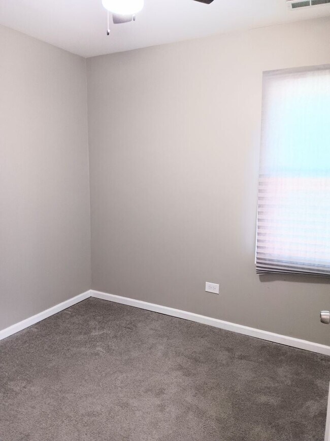 Building Photo - 3426 Fir St