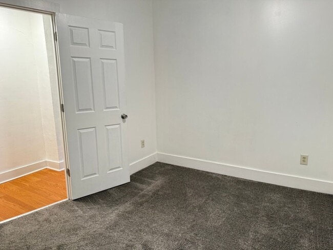 Building Photo - 3 Bedroom, 2 Bath Home in Manheim - Fenced...