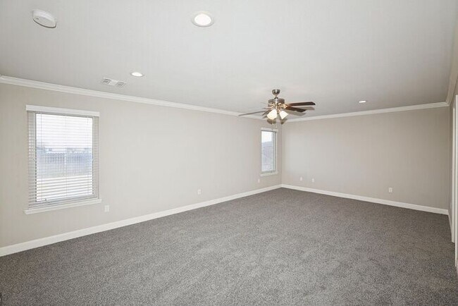 Building Photo - 15101 Helium Rd