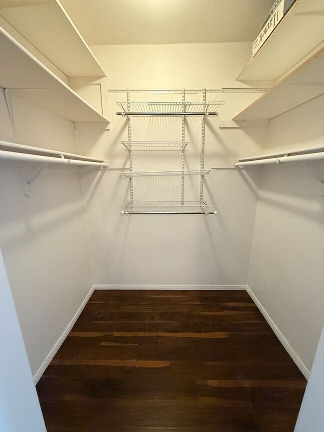 Building Photo - The Mills at Cortez Hill 1 Bed/1 Bath For ...