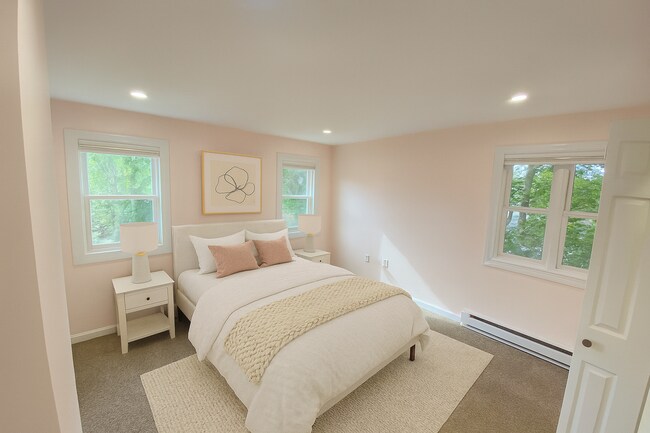 Building Photo - WOW!! BRIGHT AND SPACIOUS WATERTOWN UNIT W CENTRAL AIR, WASHER/DRYER