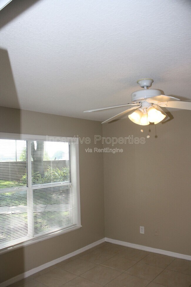 Building Photo - 7606 Pissarro Dr