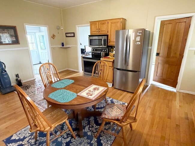 Building Photo - 5-Bedroom 2-Bath Updated Farmhouse on 10-acres with a Pond