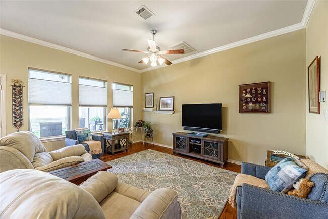 Building Photo - 16930 Makanda Dr