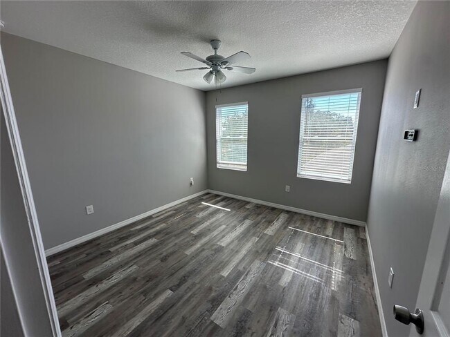 Building Photo - 4803 35th Cir