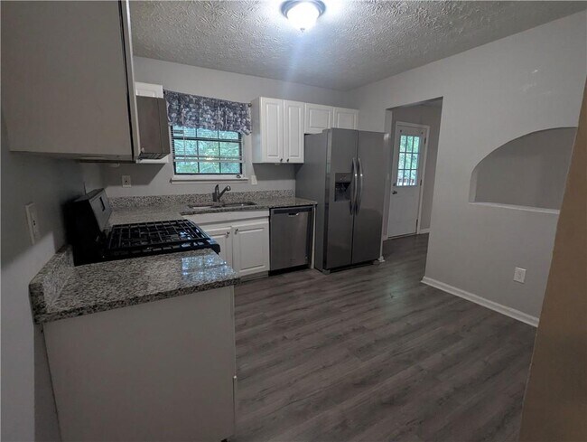 Building Photo - 2153 Cherokee Valley Cir