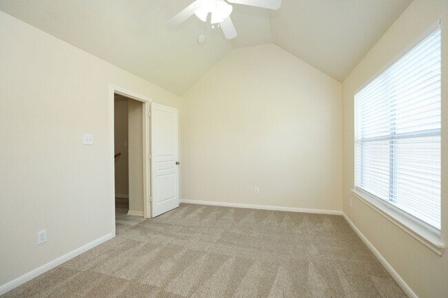 Building Photo - 1620 Grable Cove Ln