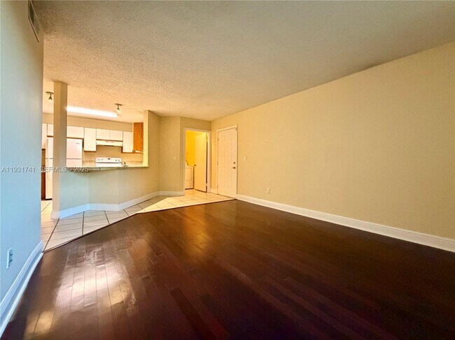 Building Photo - 4035 W McNab Rd