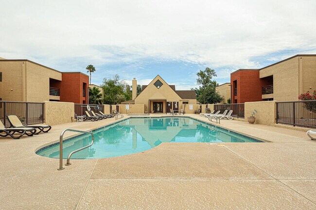 Building Photo - 1340 N Recker Rd