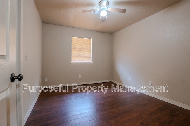 Building Photo - 202 Stanton Dr
