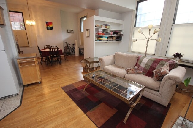 Interior Photo - ELLSWORTH AVE-5533 -- 144