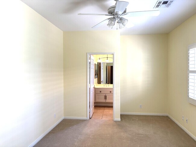Building Photo - 45218 Coeur Dalene Dr