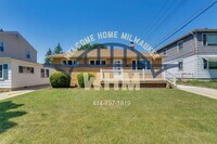Building Photo - 4902 W Lynndale Ave