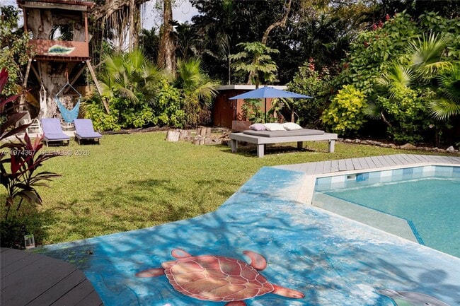 Building Photo - 750 NE 120th St