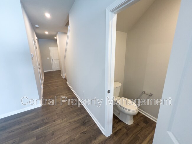 Building Photo - 509 Arrabelle Way