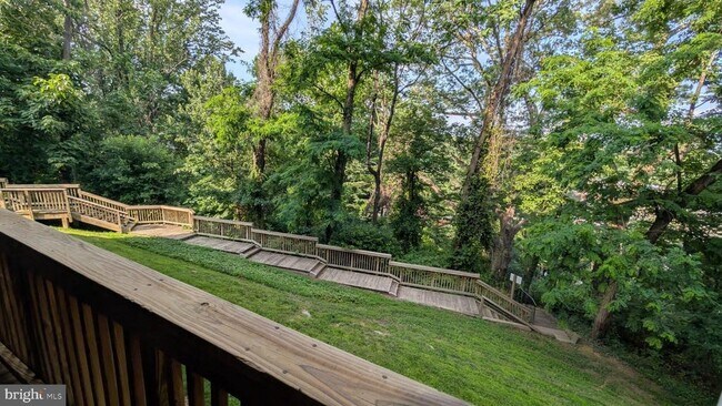 Building Photo - 332 Overlook Dr