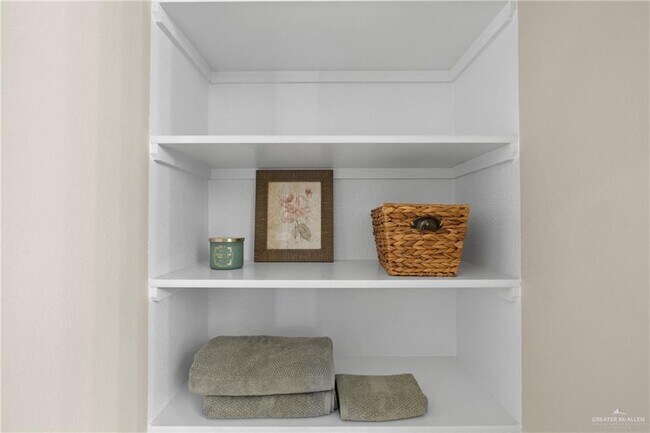 Building Photo - 33 Kika De La Garza St