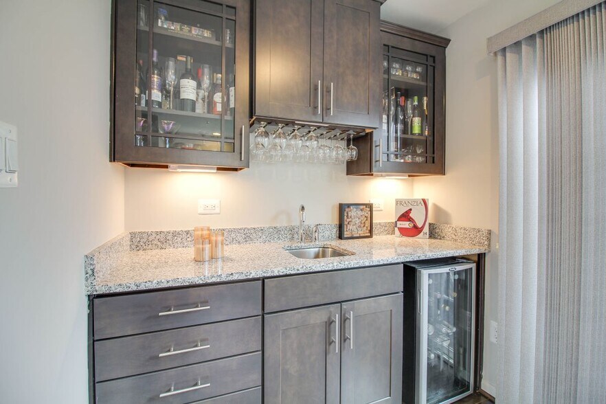Building Photo - 7298 Elkridge Crossing Way