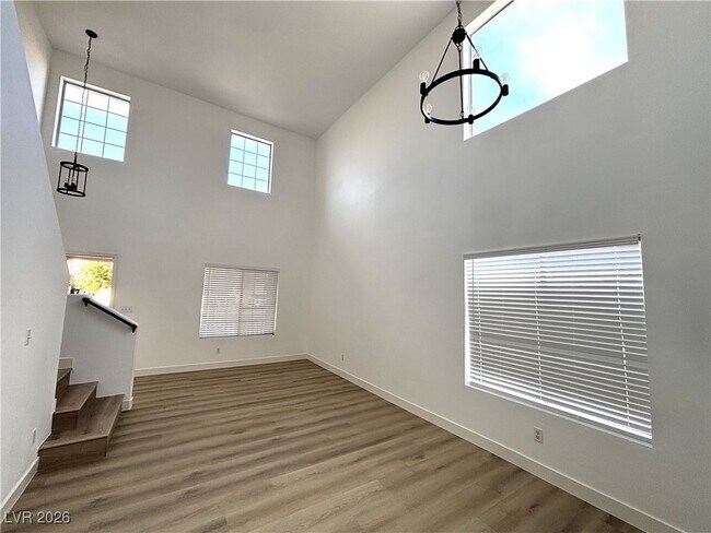 Building Photo - 7383 W Diablo Dr