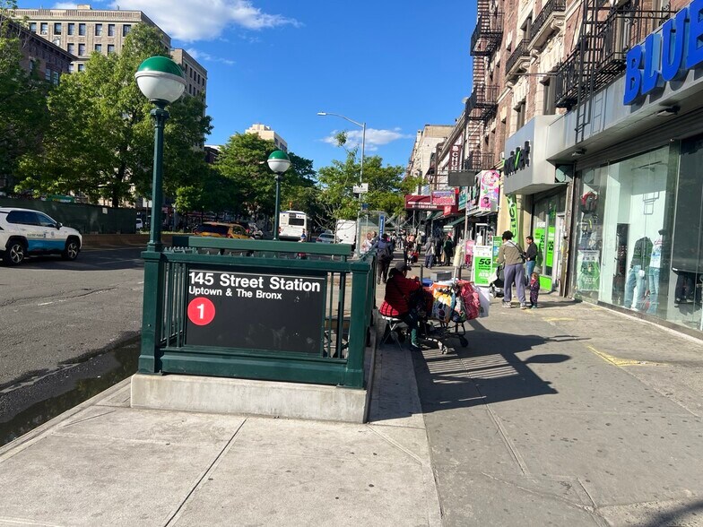 Subway Station - 553 W 148th St